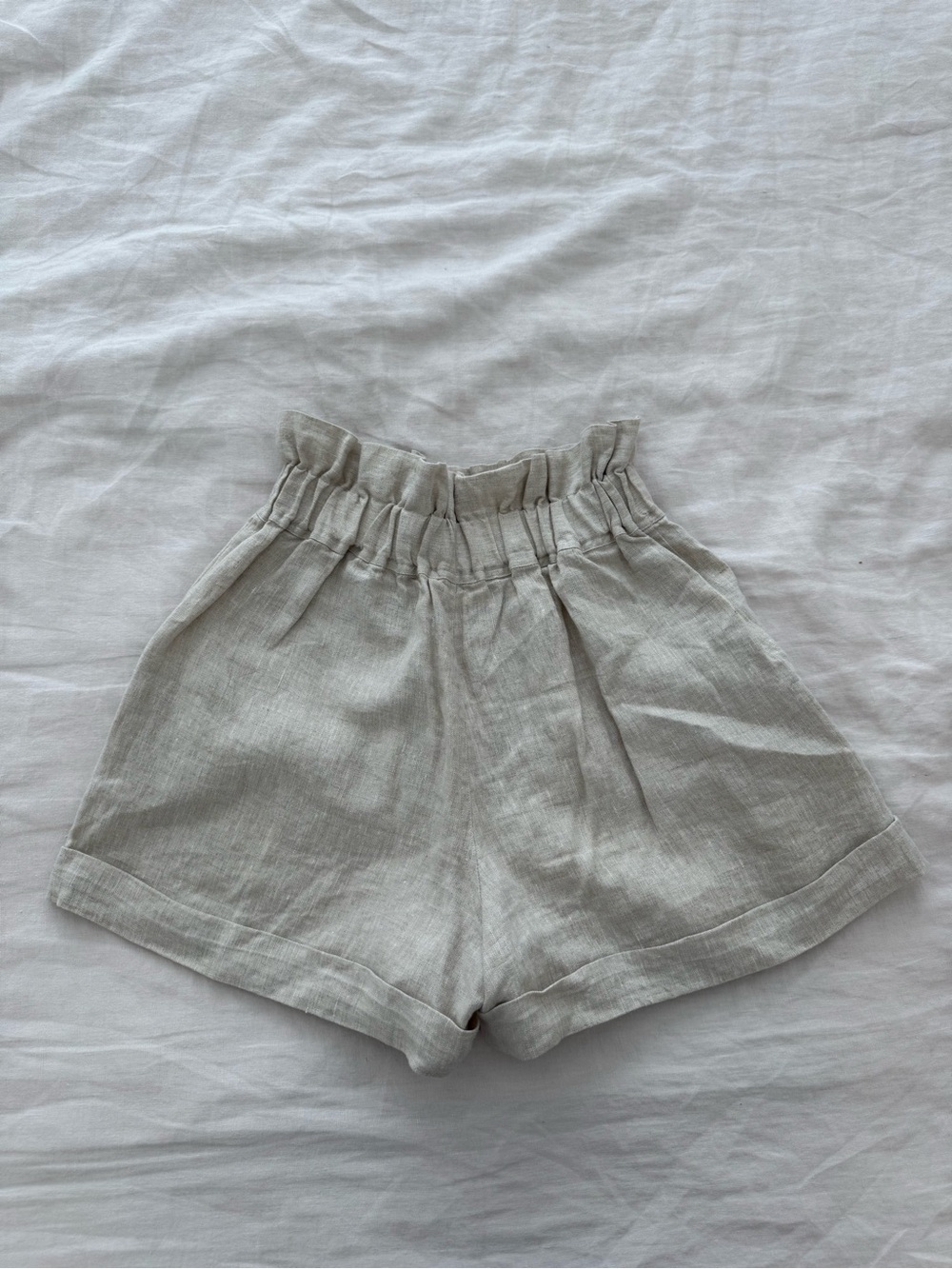 Posse Ducky Paperbag Shorts in Light Taupe - Picture 4 of 4